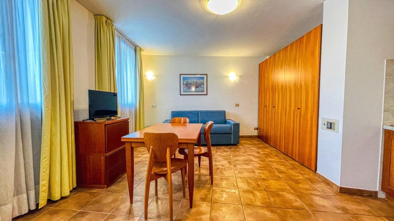 Appartamento Smith Arneis - Affitti Brevi Italia Bardonecchia Exterior photo